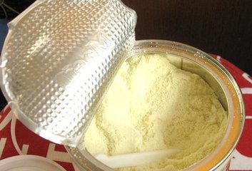 代理商曝洋奶粉假货泛滥 保税仓或成洗白地