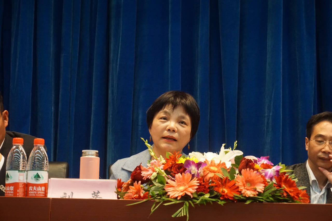 刘莘.jpg